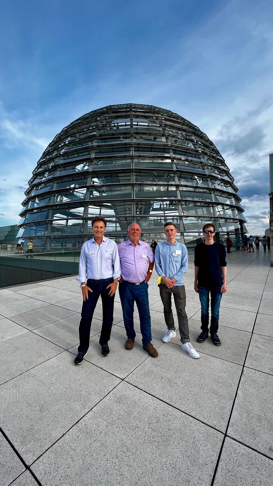 Die Gruppe auf dem Reichstag